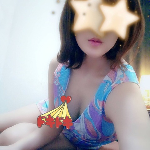 艶Ffyv5tLUoAAw9P-