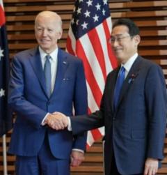 「ハーイ！フミオ」「ハーイ！ジョー」岸田首相とバイデン大統領の知られざる信頼関係…首脳会談「異例の厚遇」には理由があった