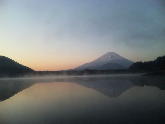 今朝の富士山４ １４富士河口湖町 精進湖 日の出後 渡辺英一オフィシャルブログ 今日の富士山 In 富士吉田