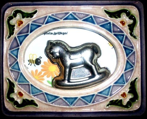 ブリキの木馬！　コラージュ・額縁オブジェ