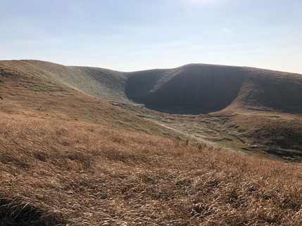 鬼岳の山頂火口跡