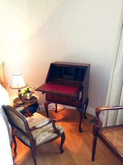 51A8CEBB-CE7C-4D20-A334-81E30C053685