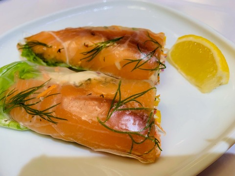 サーモン生春巻き