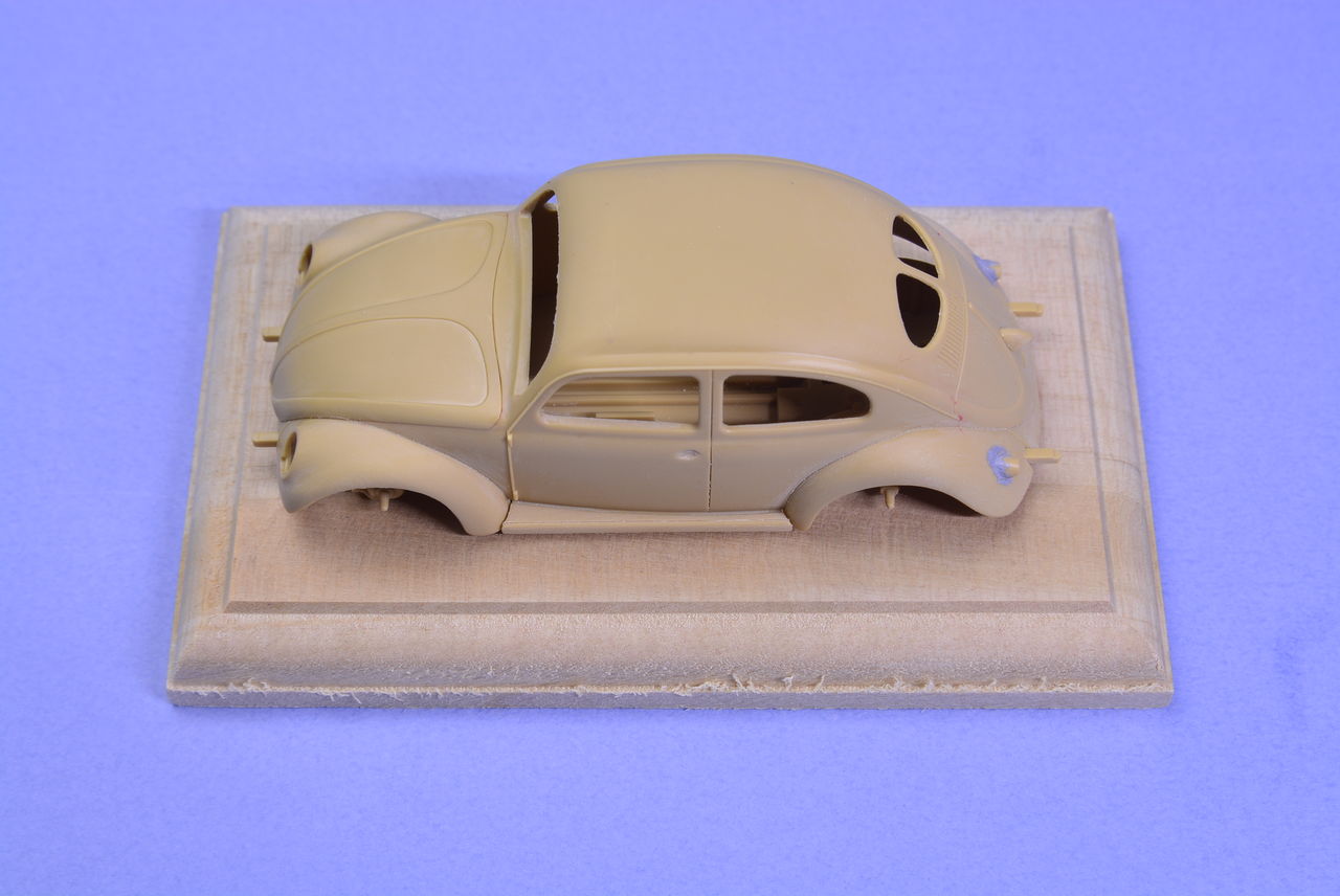 はじめてのカーモデルに最適 初心者に優しい好キット タミヤ1 48フォルクスワーゲンビートル 製作講座 7 デコパージュ台への固定編 プロモデラー林哲平の見るだけでプラモが上手くなるブログ はじめてのカーモデルに最適 初心者に優しい好キット タミヤ1 48フォルクスワーゲンビートル 製作講座 7 デコパージュ台への固定編 プロモデラー林哲平の見るだけでプラモが上手くなるブログ