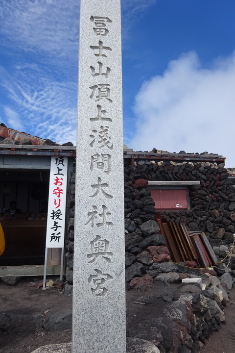 1BF125E0-F1DB-46F2-B38F-A5C49981C11B