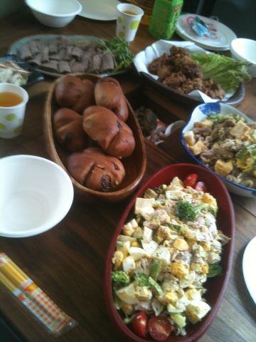 527608_257123781067499_1743486665_n