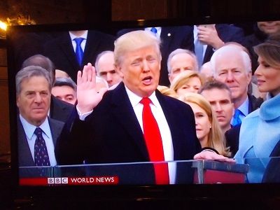トランプ宣誓400pic