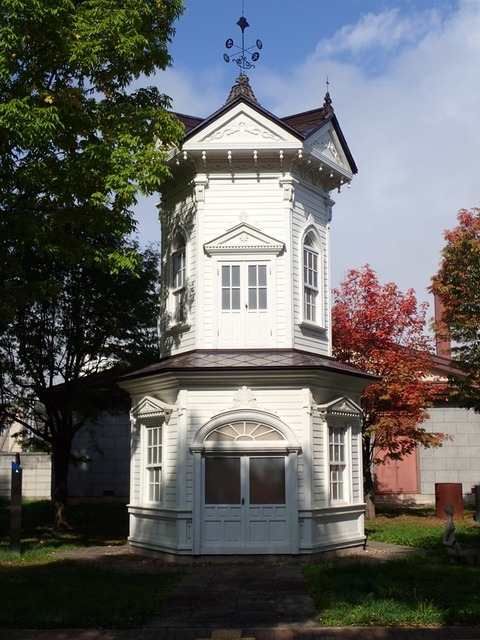 2021 9 北海道 旭川市 旧竹村病院六角堂 (2)