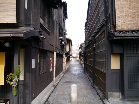 27 1 京都 祇園新橋 (19)