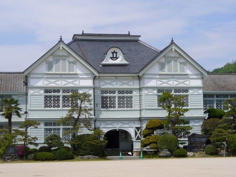 21 5月　真庭市　旧遷喬尋常小学校 002