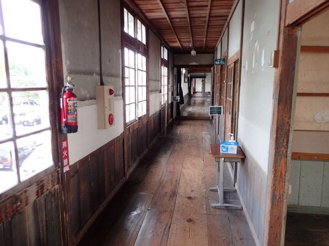 19 11 岡山 勝山 遷喬小学校 (18)