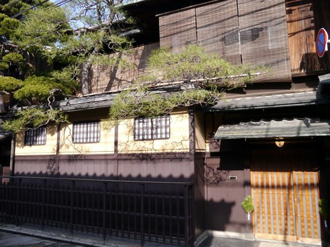 27 1 京都 祇園新橋 (38)