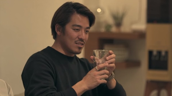 2020y04m07d_031602599