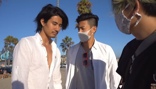 2020y08m26d_102309425