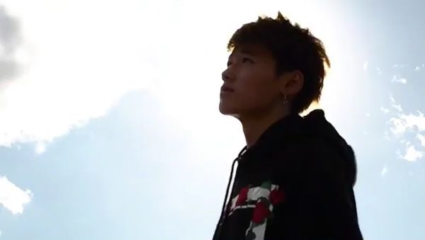 2018y08m16d_001002377