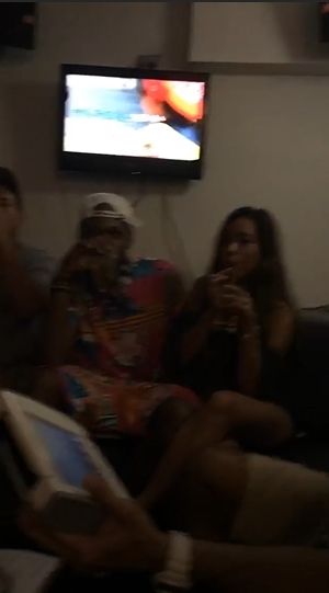 2018y07m27d_194751782