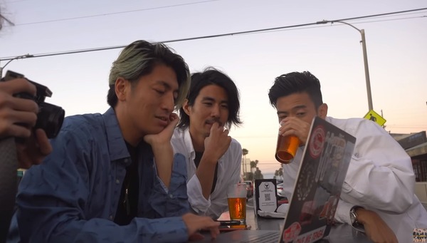 2020y08m26d_102516777