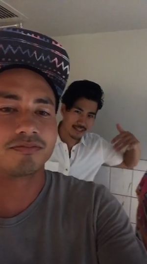 2018y07m27d_193613249