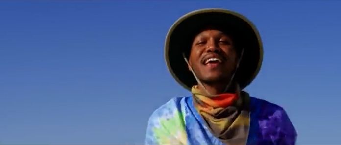 2018y07m10d_222801929