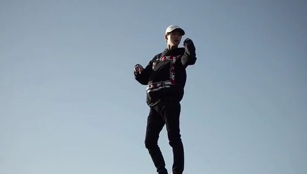 2018y08m16d_001006360