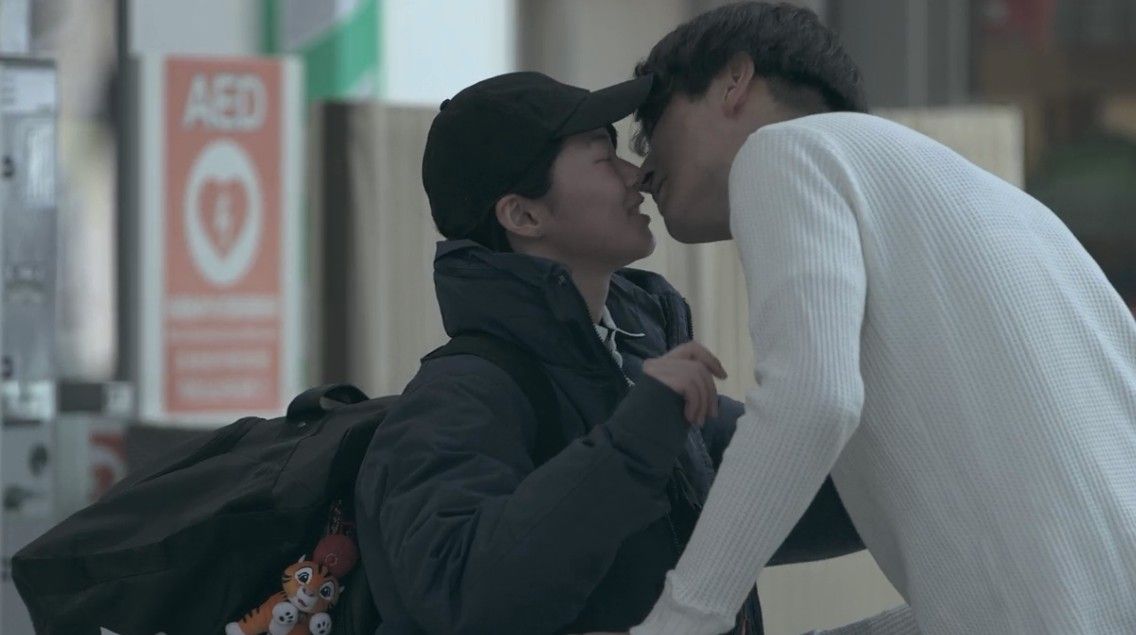 2018y05m29d_011821715