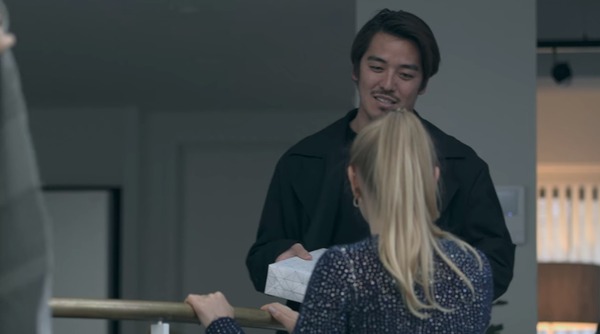 2020y04m07d_030638318