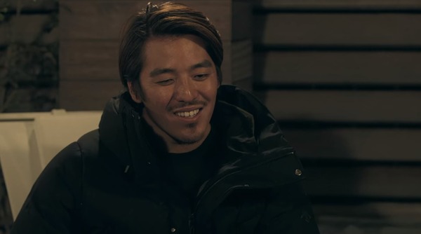 2020y04m07d_032612221