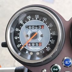 Triumph ボンネビルスピードメーター Triumph ボンネビルスピードメーター バイク用メーター