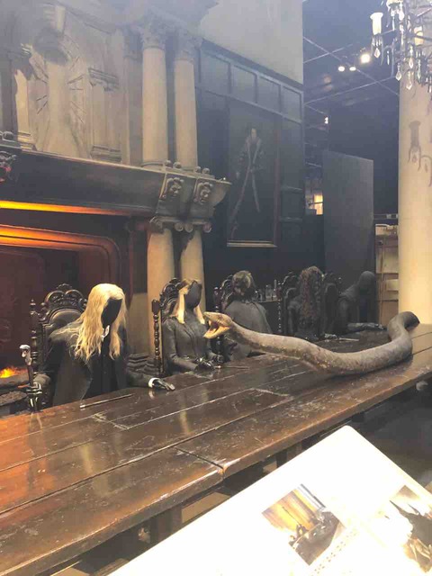 ダンブルドア ヴォルデモートが愛するものが居るとすればナギニだけじゃ これ お辞儀ちゃんねる
