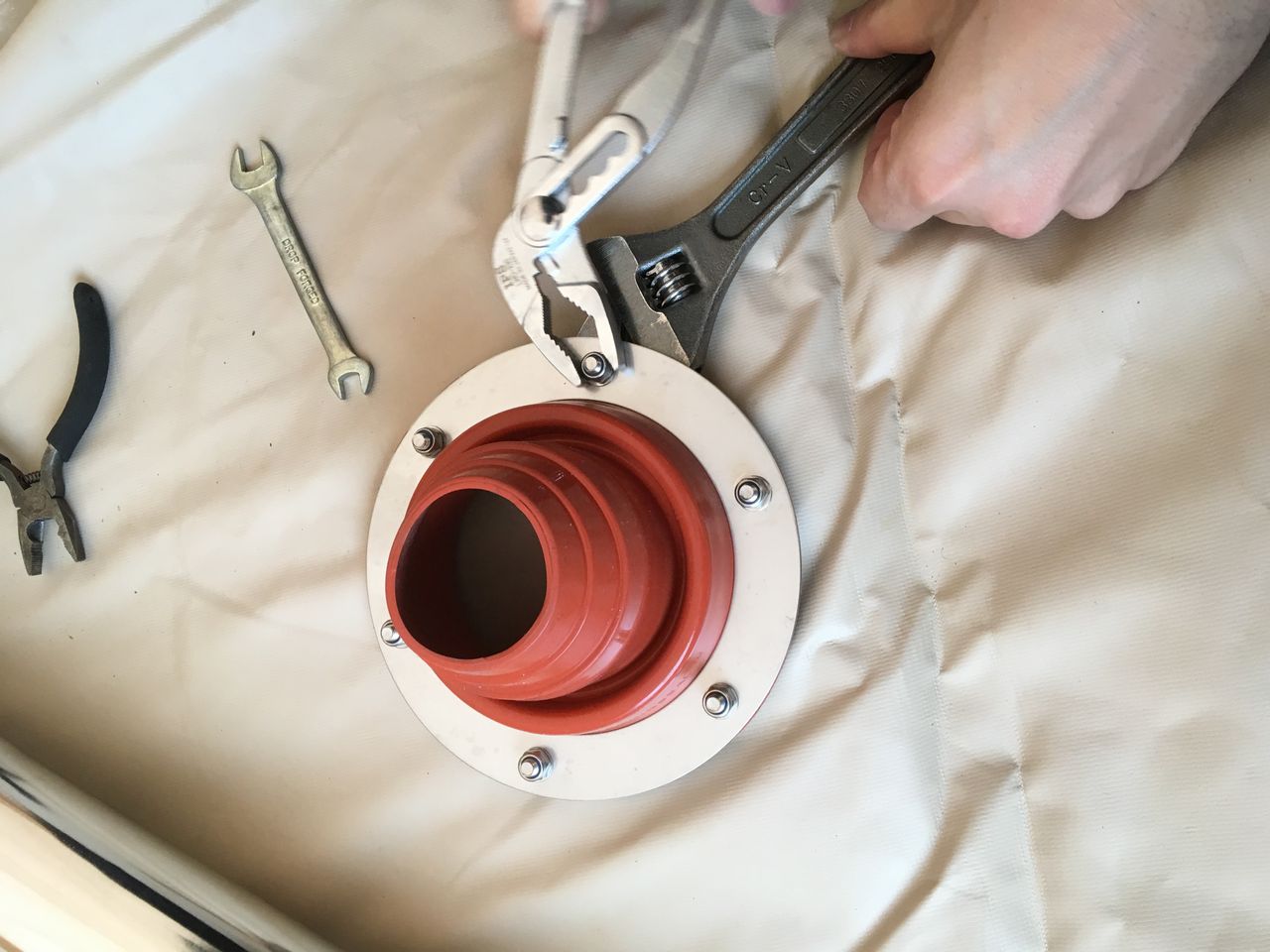 フラッシングキットでテントに煙突穴を自作してみた てるパパの野遊びブログ Sorato フラッシングキットでテントに煙突穴を自作してみた てるパパの野遊びブログ Sorato