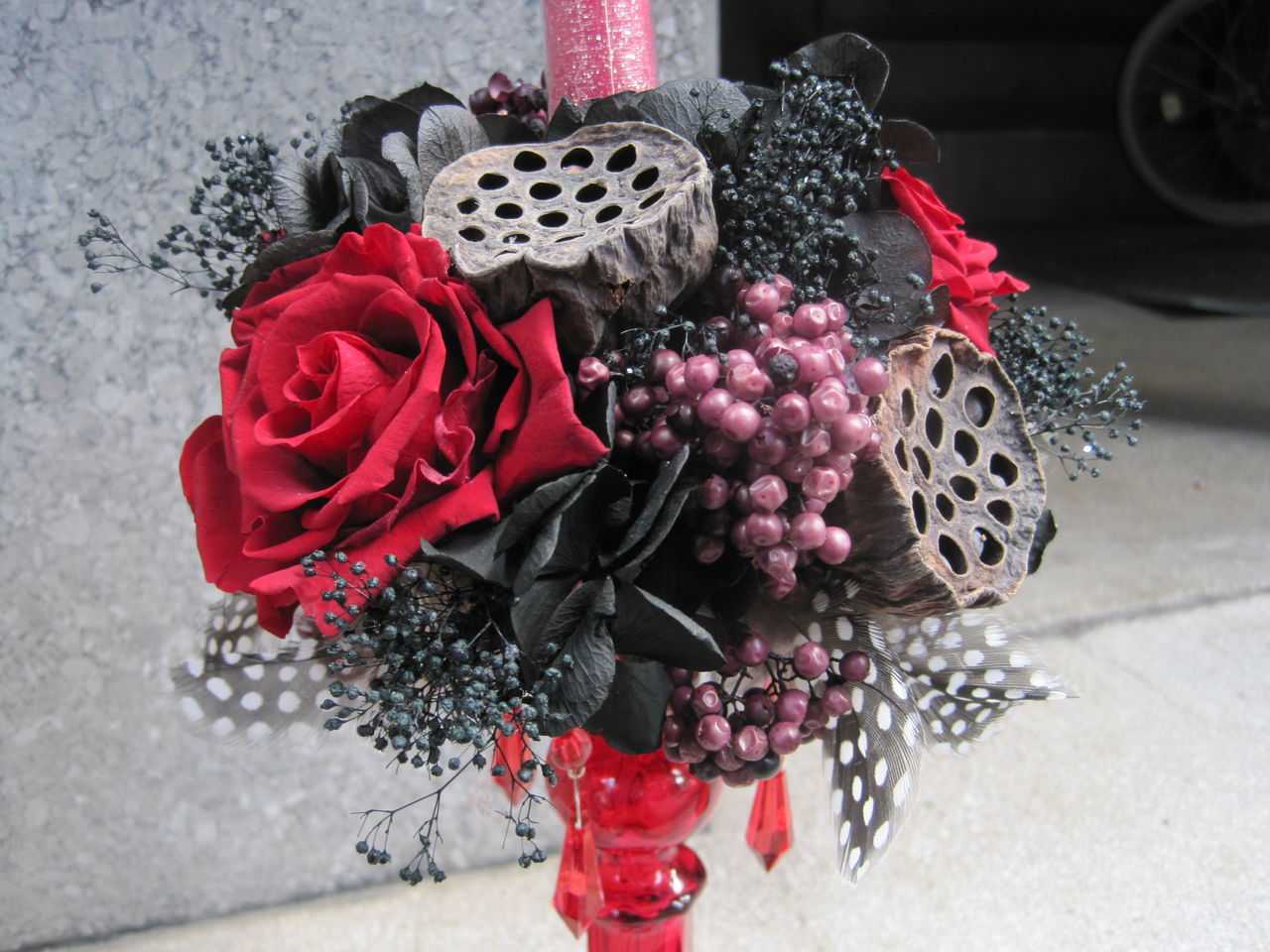 バロック音楽の旋律 赤薔薇と黒薔薇ラペルピン フラワーアレンジメント 即決 新品 生け花 花園 花屋 花束 花畑 花言葉 華道 販売実績no 1 新品 バロック音楽の旋律 赤薔薇と黒薔薇ラペルピン フラワーアレンジメント 即決 新品 生け花 花園 花屋 花束 花畑 花言葉 華道 販売実績no 1 新品