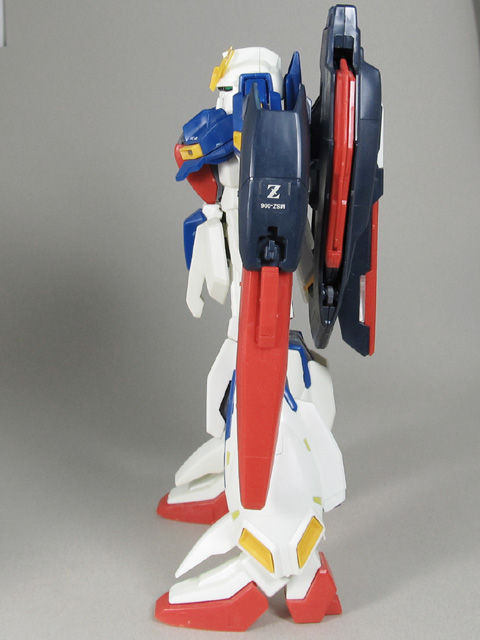 BANDAI MG(マスターグレード) ガンプラキット Amazon | MG 1/100 MSZ-006 ゼータガンダム (機動戦士Zガンダム
