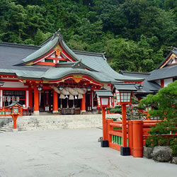 太鼓谷稲成神社