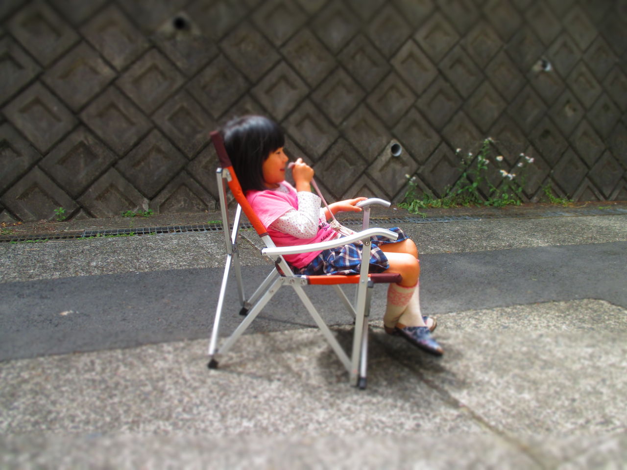 タフな作りで疲れないスモールキャンパーズチェア【ロースタイル