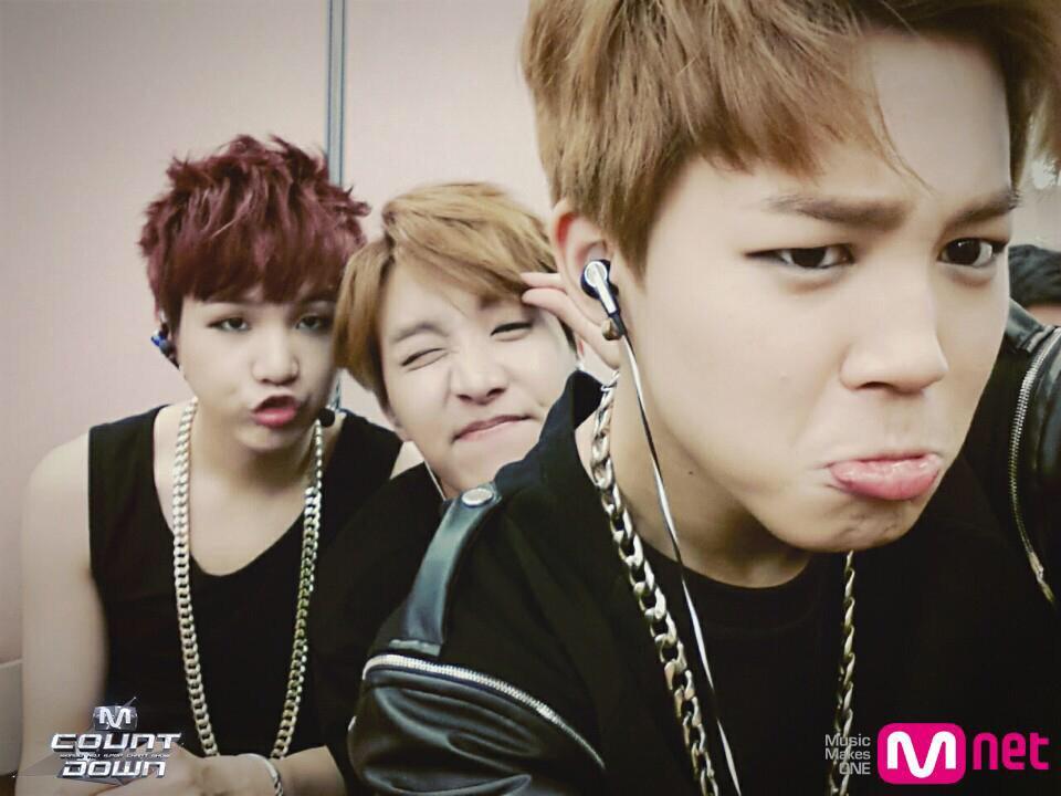 防弾少年団 maxresdefault.jpg?sqp=-