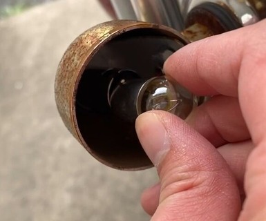 【GN125H】ウインカー球の交換手順.mp4_snapshot_00.30.580