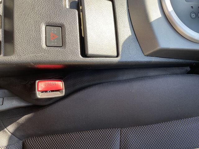 Z33 シートの隙間埋め Fjモータース