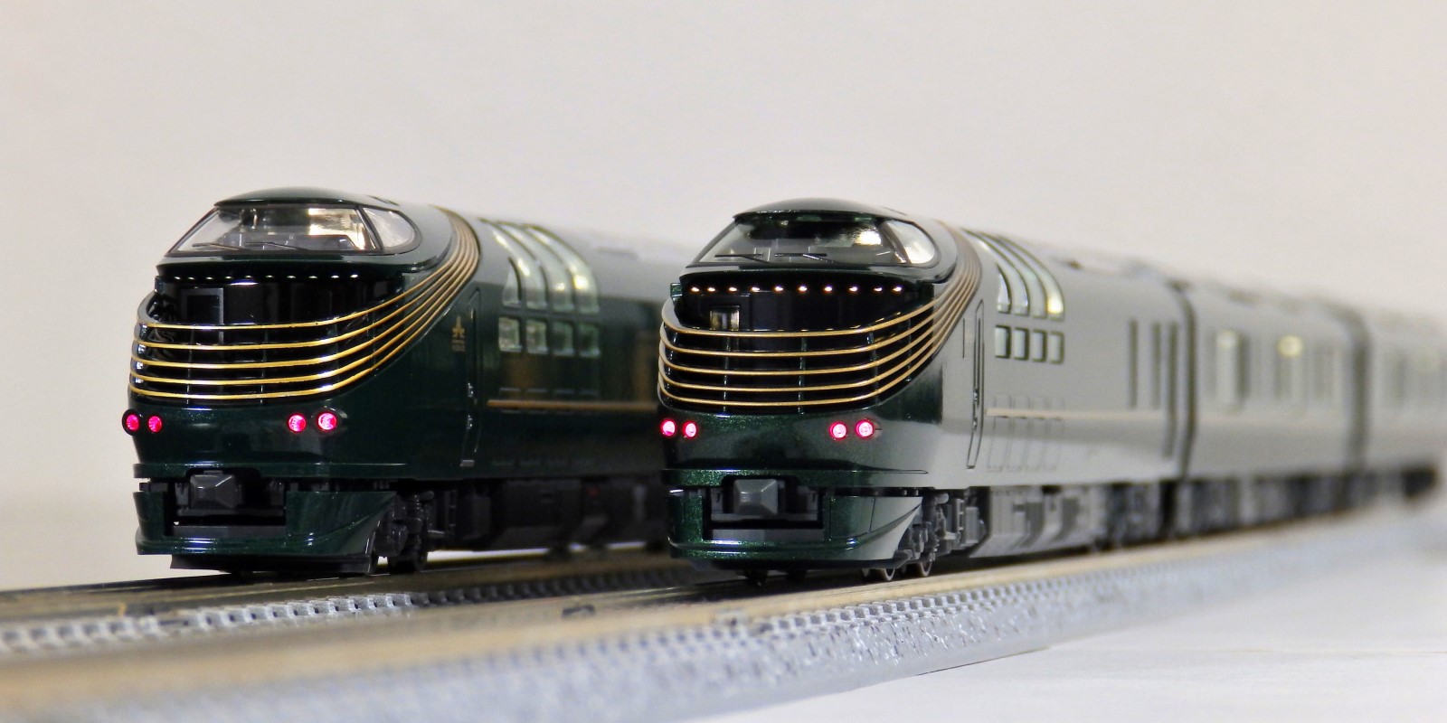 Tomixと比較しながら見るkato 87系 Twilight Express 瑞風 はーくの鉄道日記 Tomixと比較しながら見るkato 87系 Twilight Express 瑞風 はーくの鉄道日記