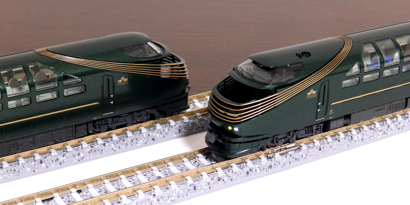 Tomixと比較しながら見るkato 87系 Twilight Express 瑞風 はーくの鉄道日記