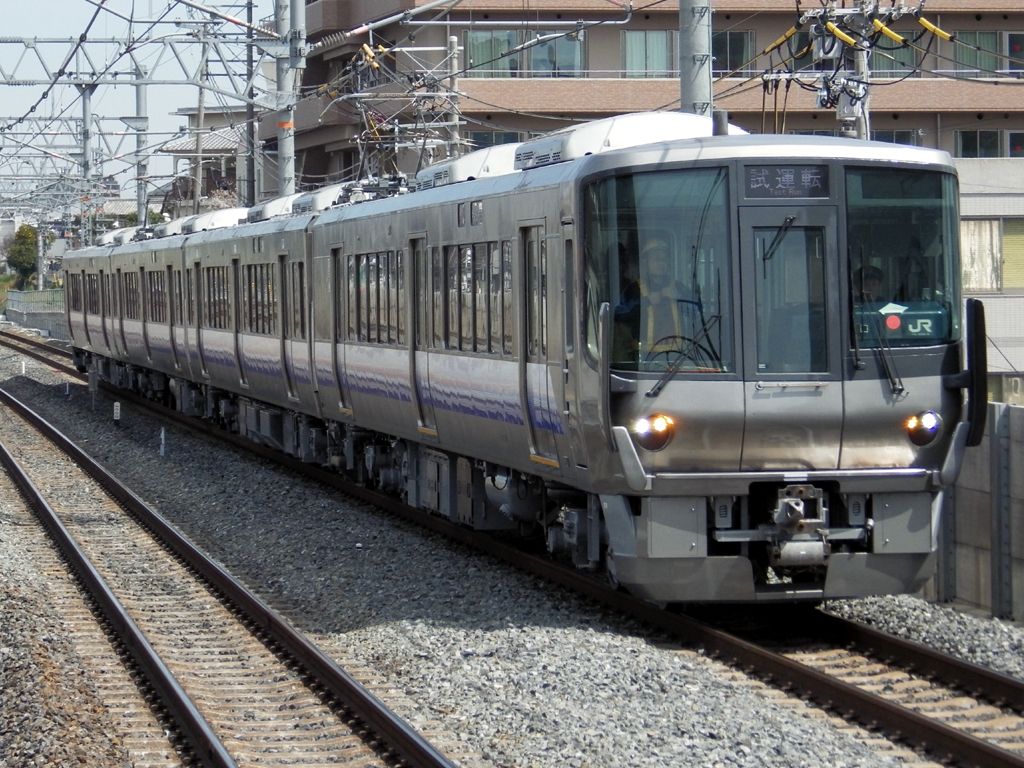 19年03月22日jr西日本223系体質改善車 てつどうしゃしん