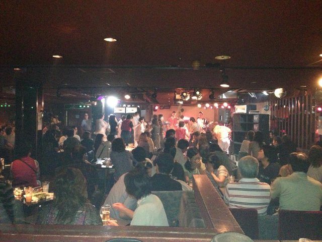 ７月２８日札幌すすきの ドリアンナイト レポート Guitarist Tomoko のブログ
