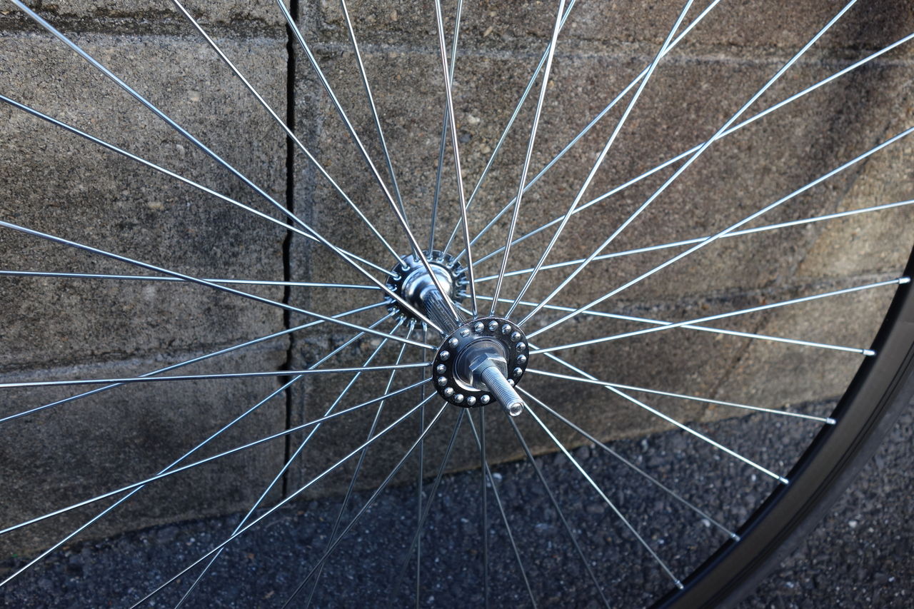 自転車 ホイール 組み立て