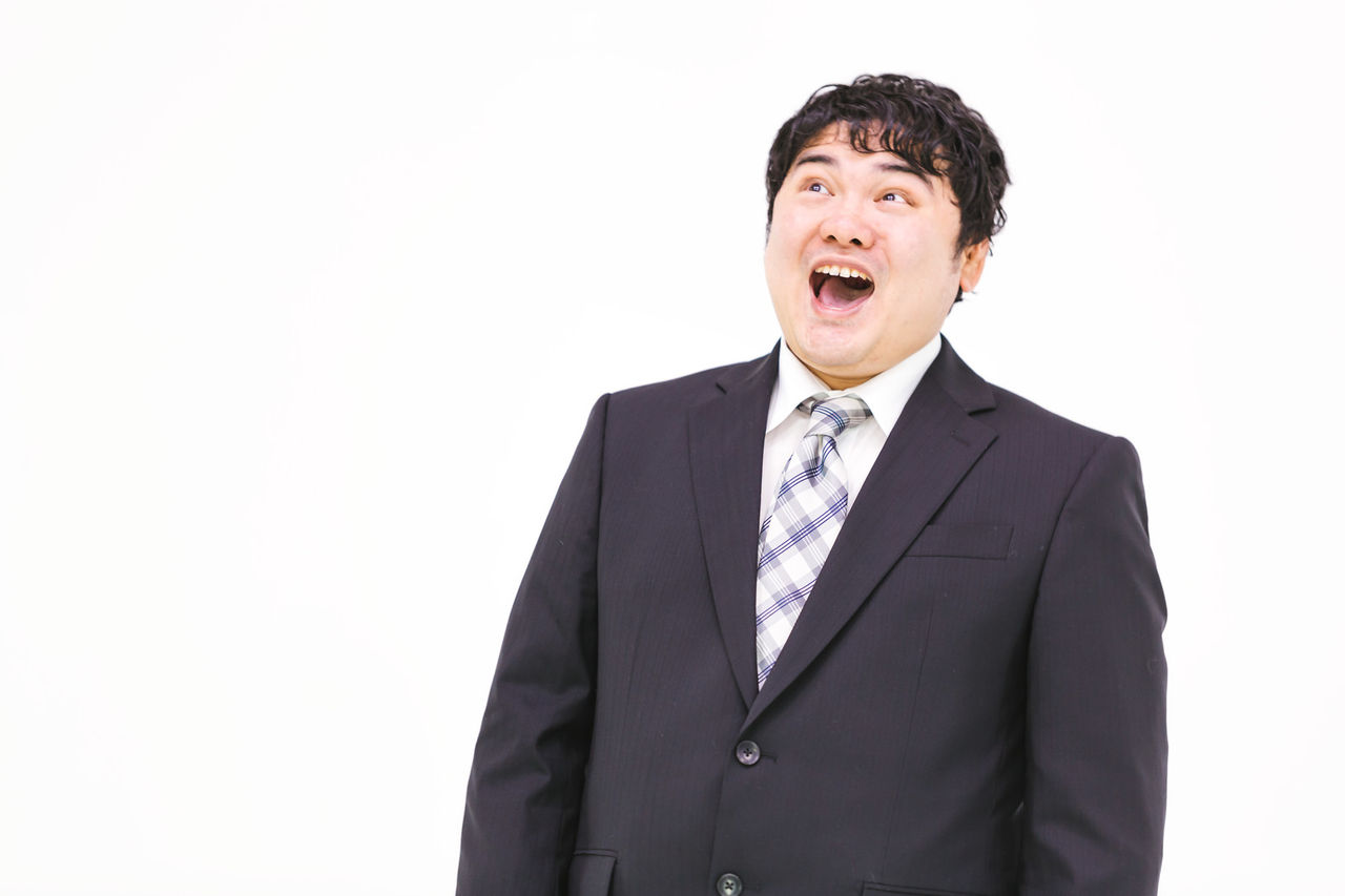 職人の新年の挨拶回りの服装は スーツでいいと思います クロス カーテン インテリア職人 ブログ フライパンのたまねぎ畑