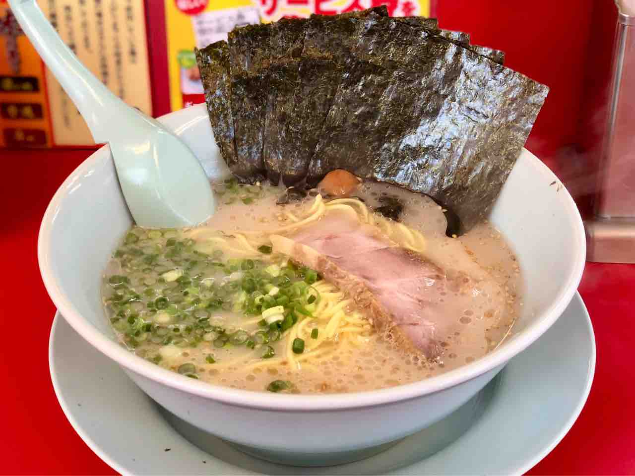 家 朝 ラーメン 山岡