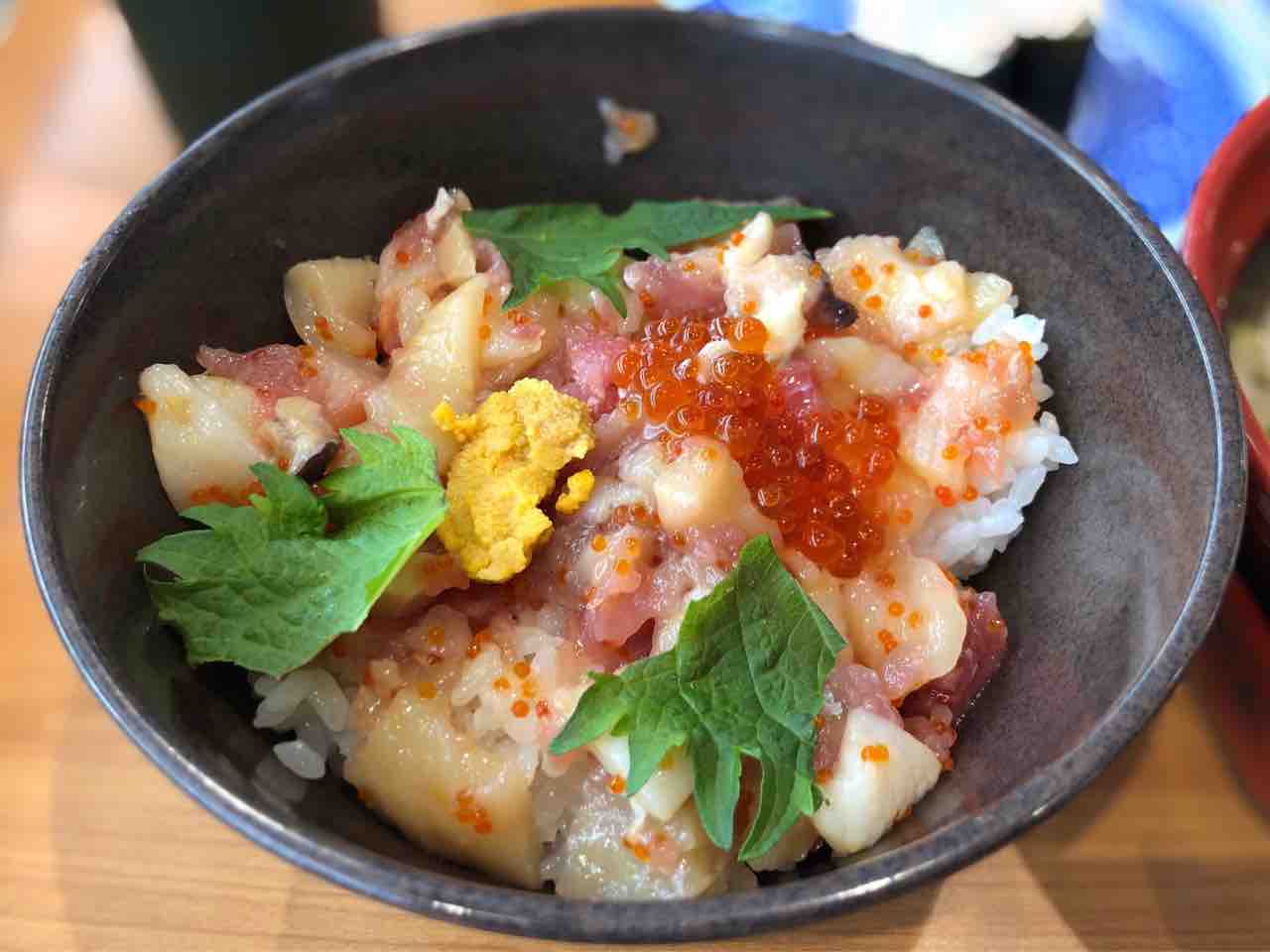 くら寿司 秋田外旭川店 旬の海鮮丼 麺セット 他 The 99 秋田でラーメン と言うより秋田のグルメブログなりつつあります くら寿司 秋田外旭川店 旬の海鮮丼 麺セット 他 The 99 秋田でラーメン と言うより秋田のグルメブログなりつつあります