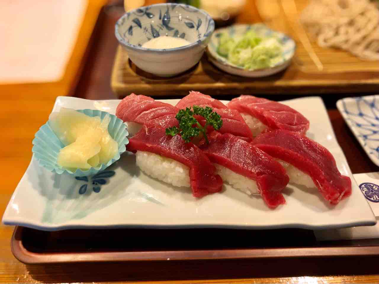 高橋旅館 ざるそばとマグロ握り寿司セット The 99 秋田でラーメン と言うより秋田のグルメブログなりつつあります 高橋旅館 ざるそばとマグロ握り寿司セット The 99 秋田でラーメン と言うより秋田のグルメブログなりつつあります