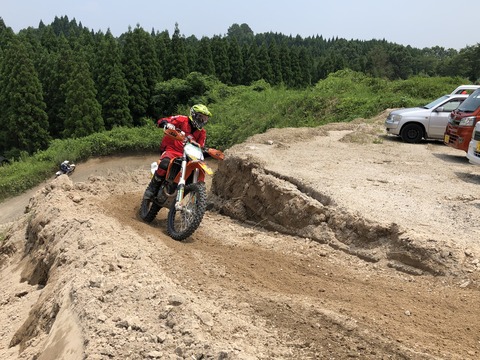 58549FE1-72E7-4EC7-930A-5B13FDE4CE35