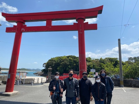 BFF41D2E-F94E-4D5C-8E95-CB2B3CD8F2A4