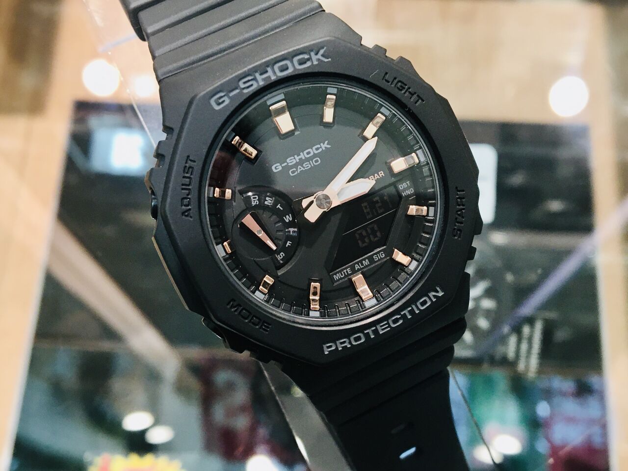G-SHOCK2100ミッドサイズ✨ : タイムズギア みのおキューズモール店の 