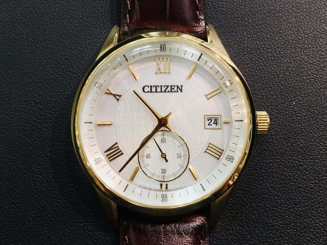 CITIZEN クラシック掛時計 ブラウン　シューマス CITIZEN クラシック掛時計 ブラウン シューマス リズム製品情報 | 掛時計